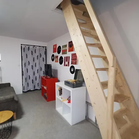 La Maison Du Therond شقة *